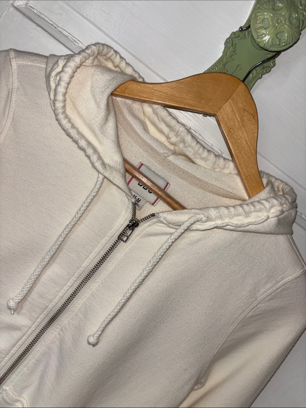BDG CROPPED ZIP FRONT HOODIE - Picture 2 of 6